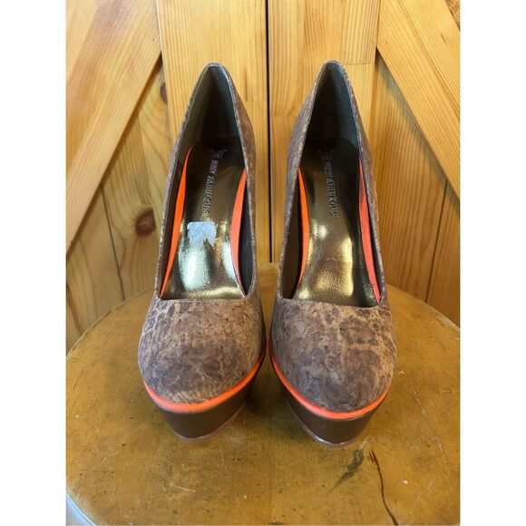 JUST FABULOUS Size 8 5.25" Heel 1.5" Platform Cork Shoes - Picture 2 of 9